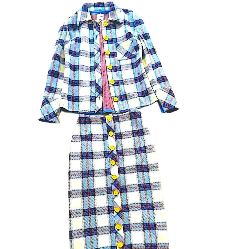 Like new ST John skirt and jacket set Sz S